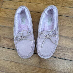 UGG Women's Pink Suede Moccasin Slippers with Fleece Lining Size 7